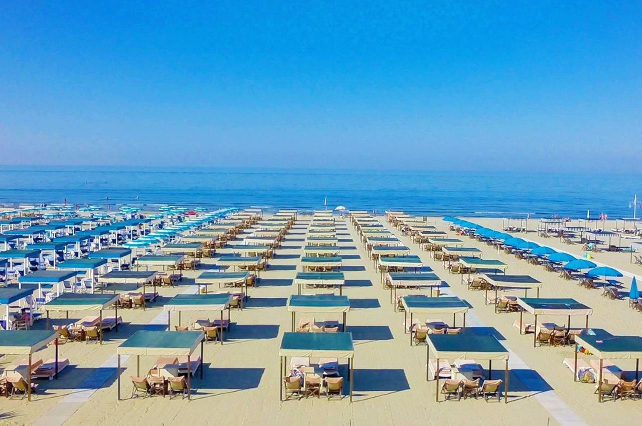 Soleado Beach House ปิเอตราซานตา ภายนอก รูปภาพ